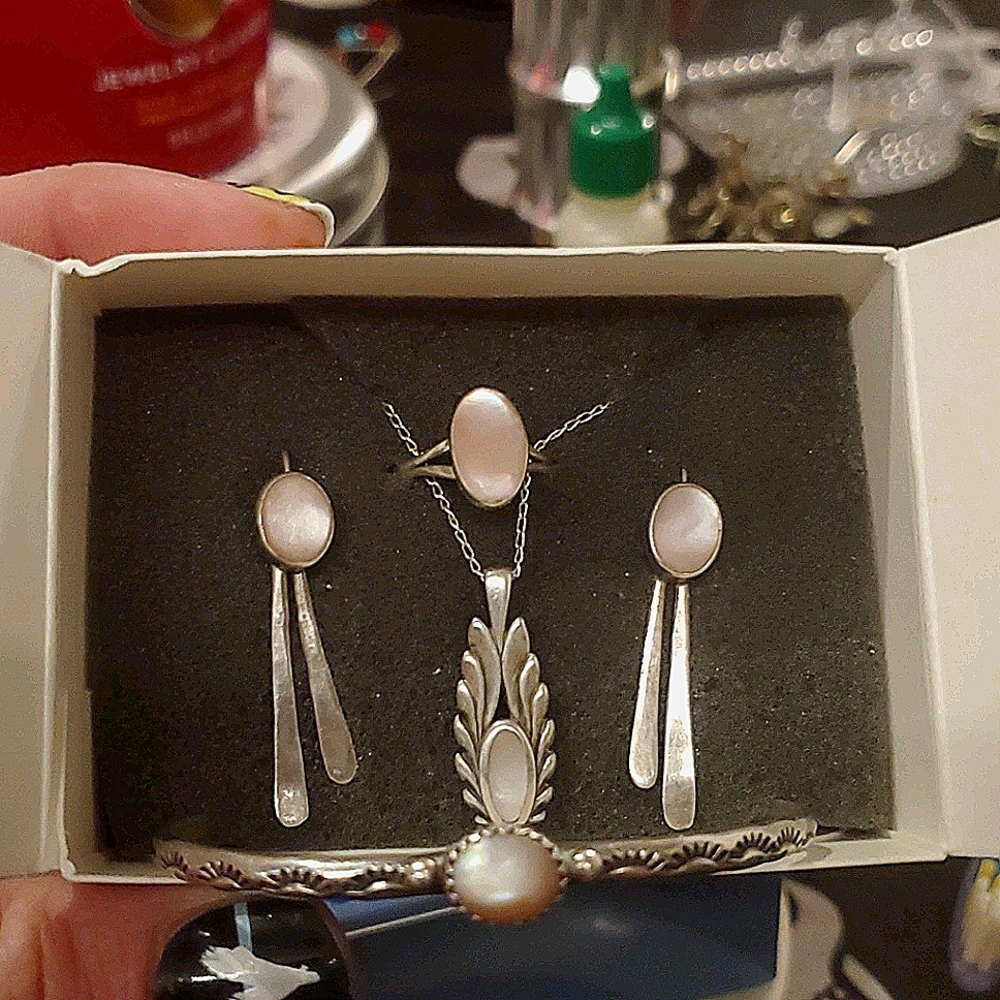 Beautiful vintage Navajo set